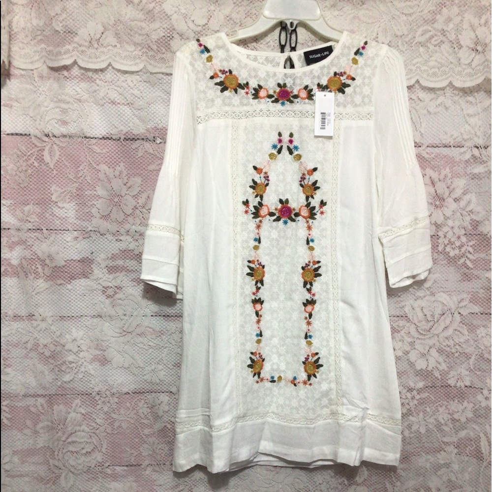 NWT SUGARLIPS Bohemian Flowing Embroidered Lacy Off White Dress Size XS